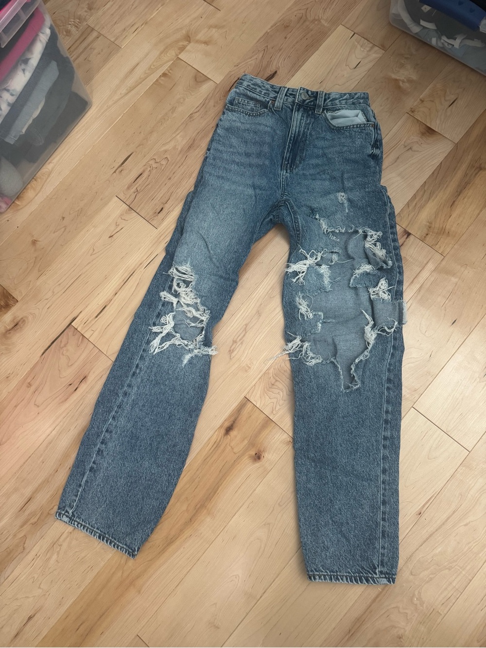 PacSun women’s  Distressed Light Blue Ripped Relaxed Jeans